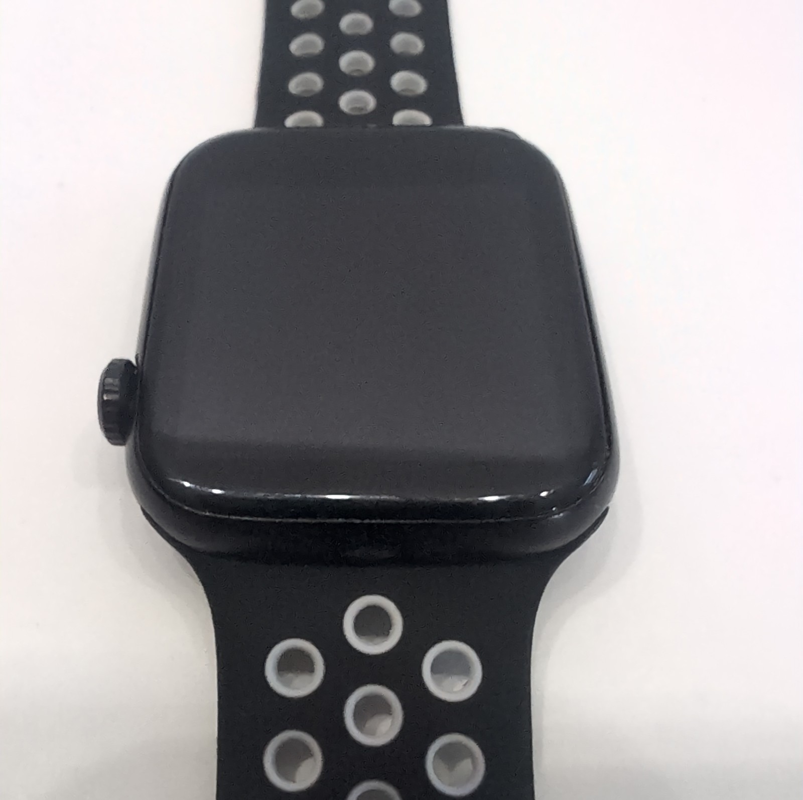 Apple 44mm Apple Watch Series 6 With Band Parts Only Won’t Charge Repair Only