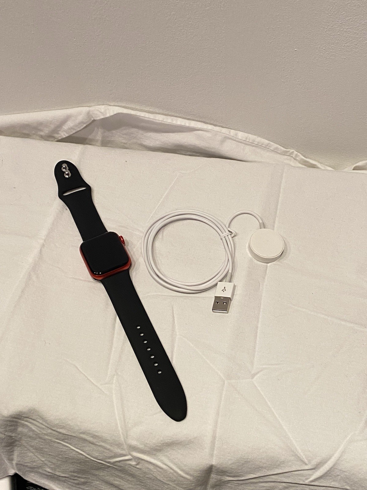 Apple Watch Series 6 40mm GPS LTE • RED • FOR PARTS/REPAIR