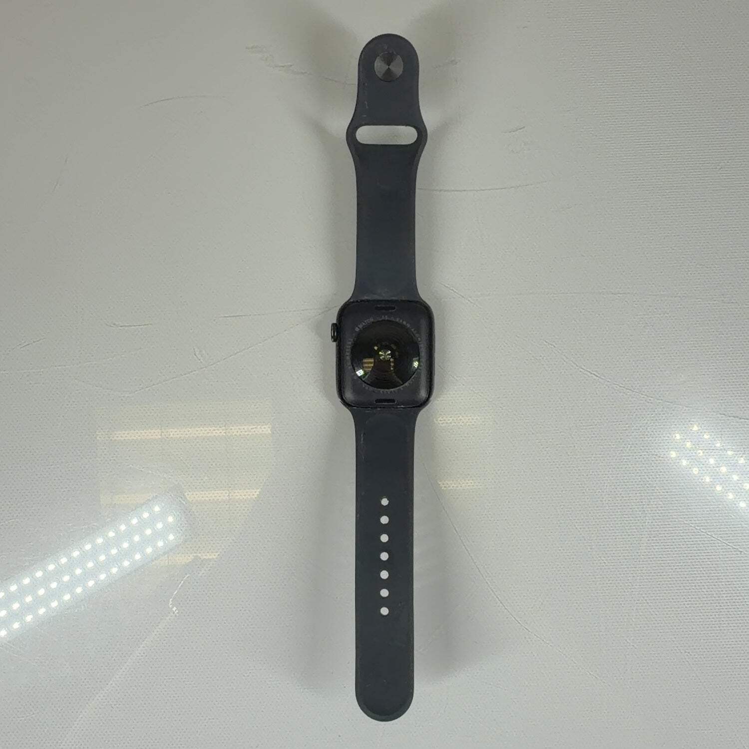 GPS Only Apple Watch SE 2nd Gen 44MM Midnight Aluminum Sport Band MNTF3LL/A