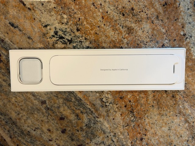 Apple Watch Series 6 40mm Aluminum Case GPS, Silver White w/ Box A2291 MG283LL/A