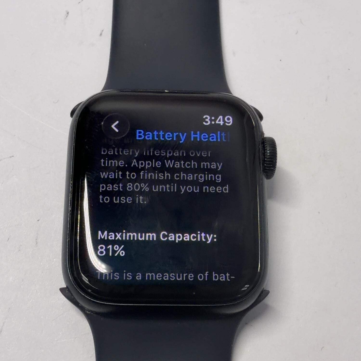 Unlocked Apple Watch SE 2nd Gen 40MM Aluminum Black Sport Band MRG63LL/A