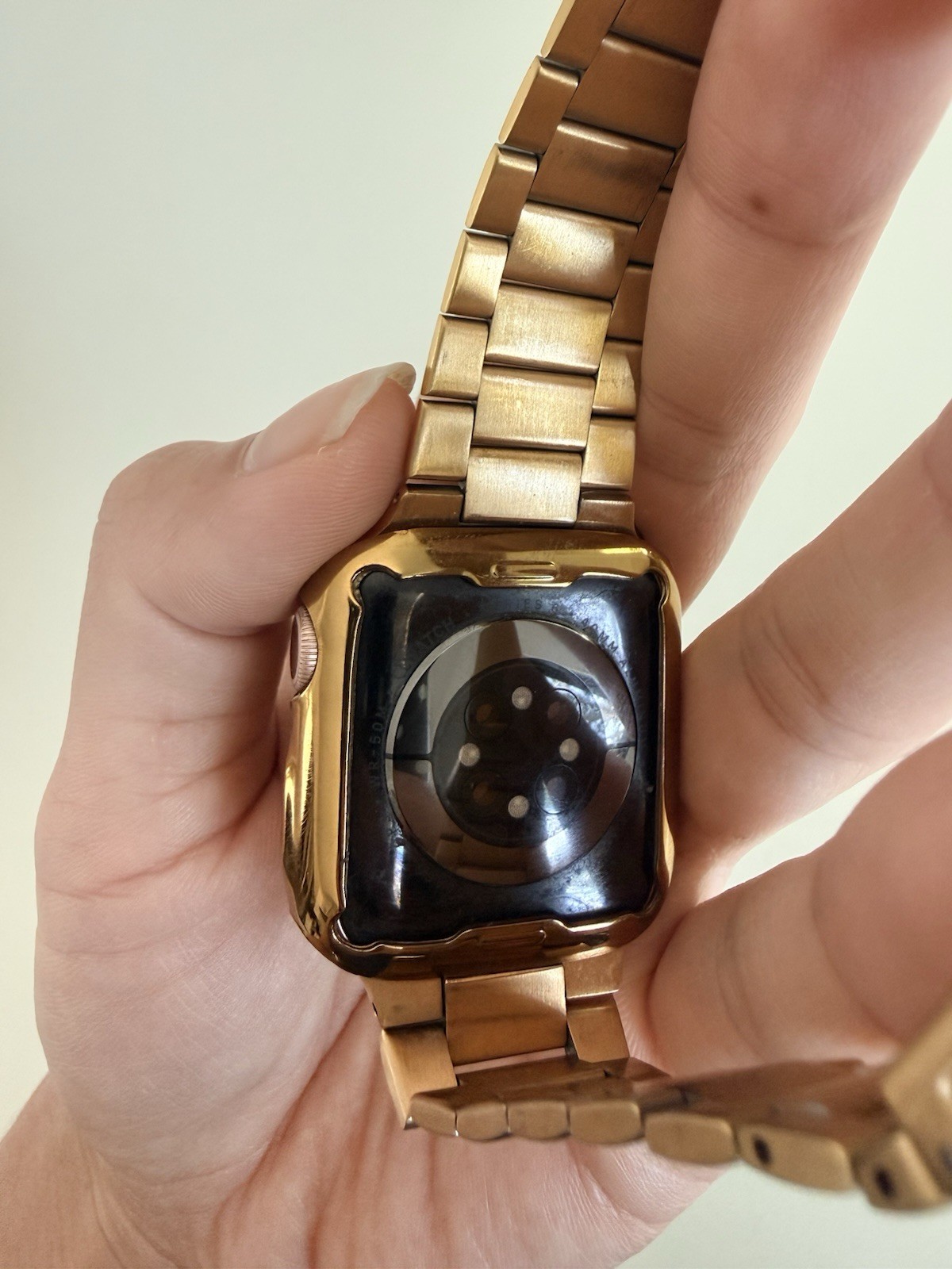 Apple Watch Series 4 A2291 32GB Rose Gold with Gold Waistband