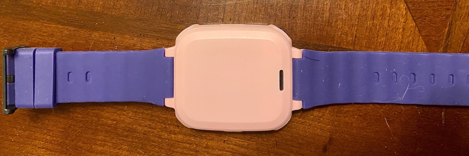 Kids Smartwatch Fits To 8” Wrists Uses SIM Makes Calls Camera Charges With USB