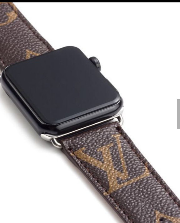 Apple Watch SE 1st Gen GPS 40mm Silver Aluminum Case Starlight Band MKQ03LL/A