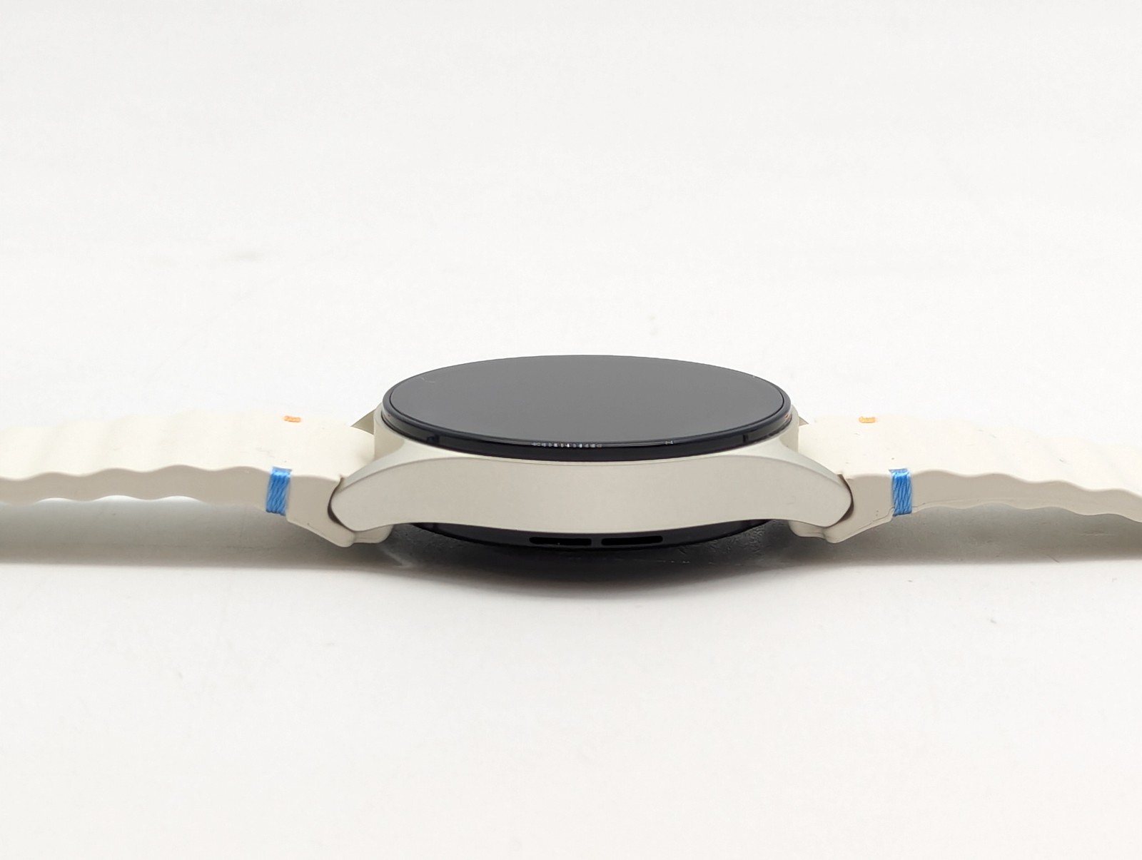 Samsung Galaxy Watch7 40mm L300 | Aluminum | Cream | GPS ONLY
