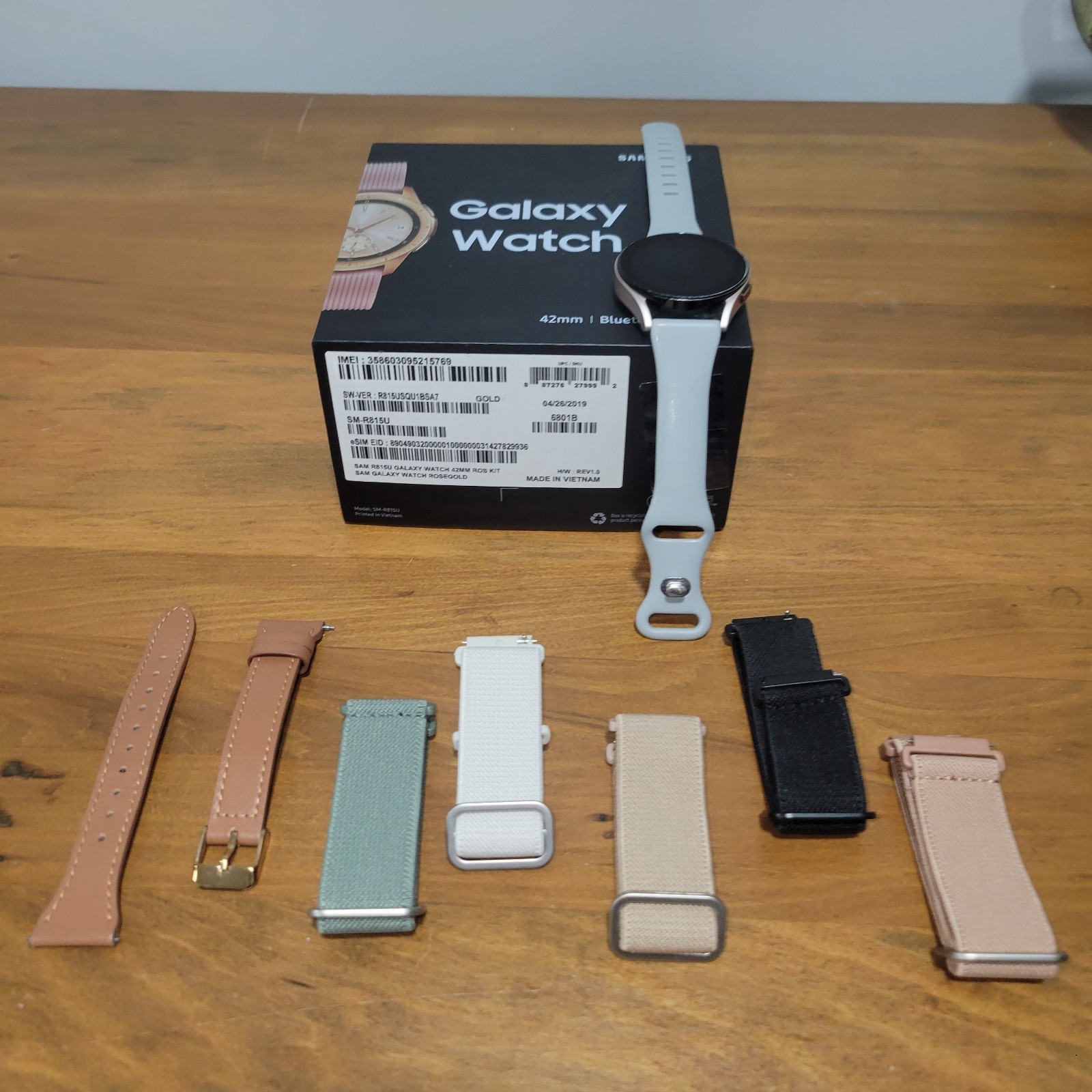 Samsung Galaxy Watch SM-R815U Rose Gold 42mm Good Condition w/ 7 Bands