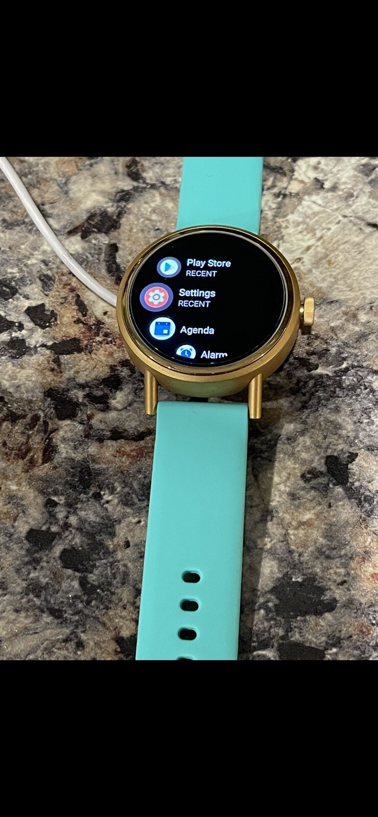 Misfit Vapor 2 30 MM Case w/ Sport Strap Smartwatch and Additional Bands