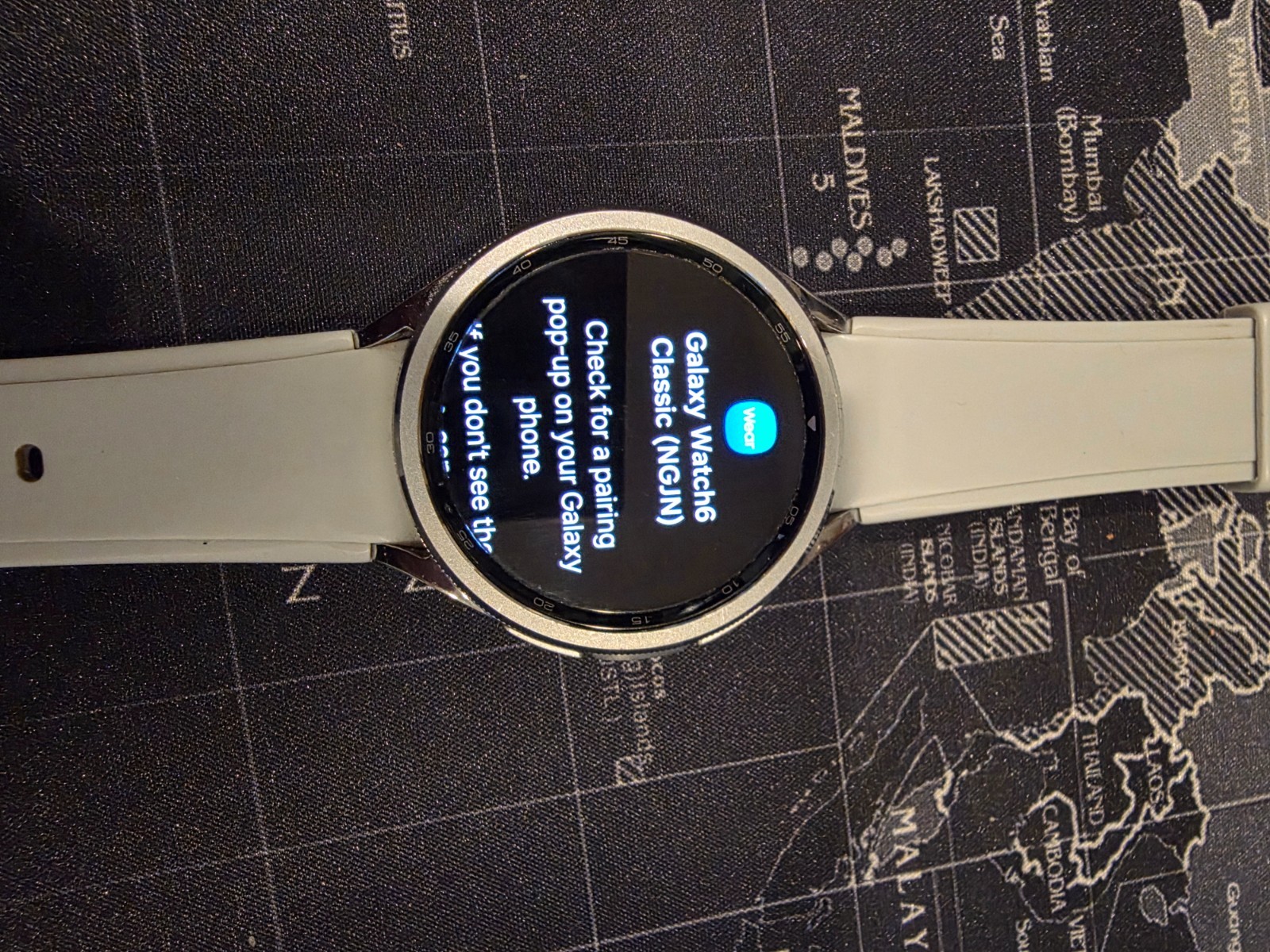 Samsung Galaxy Watch6 Classic SM-R960 47mm Stainless Steel Case with Hybrid Band