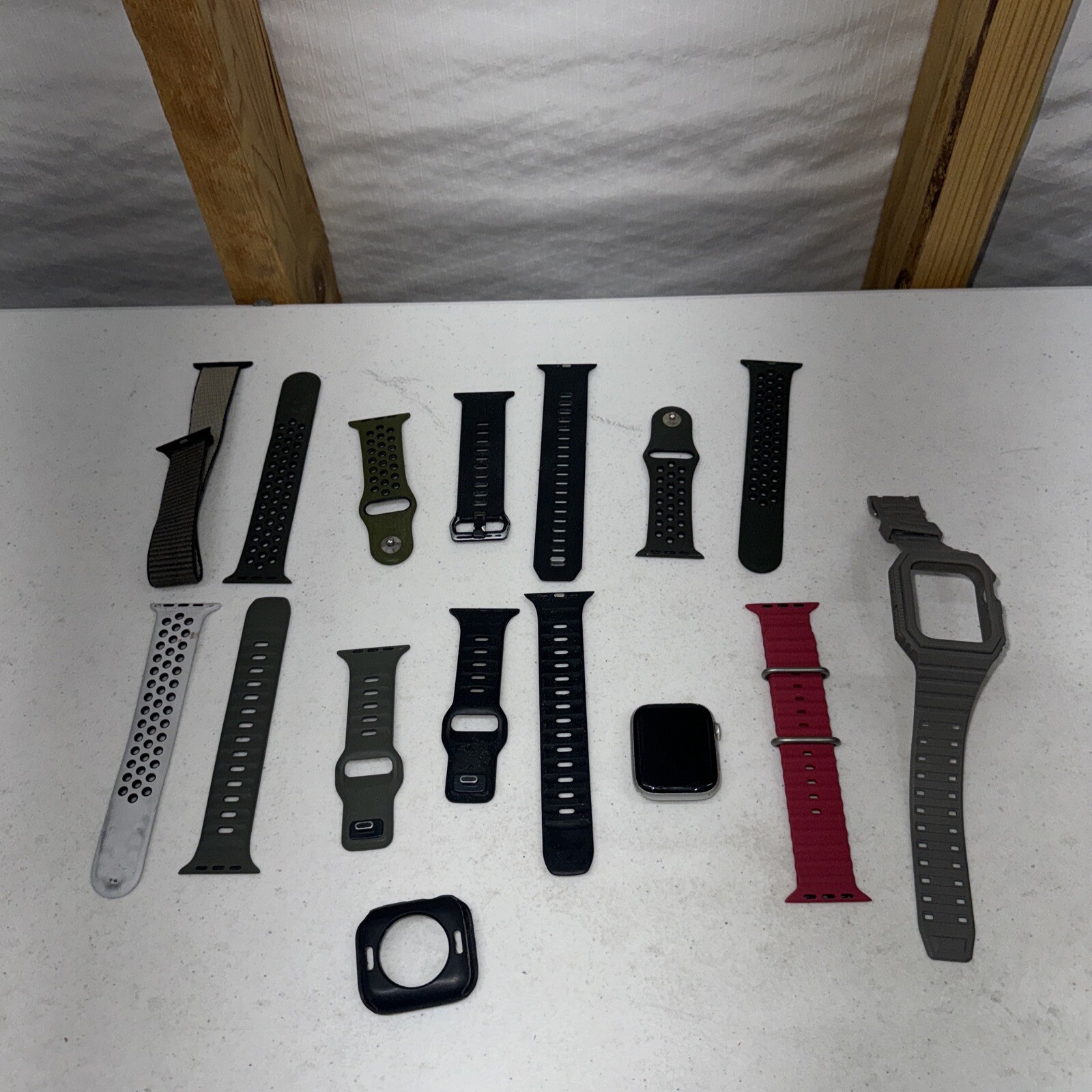 Apple Watch Series 5 44mm, Aluminum & Ceramic Case, 10N – X, Glass, GPS, WR-50MM