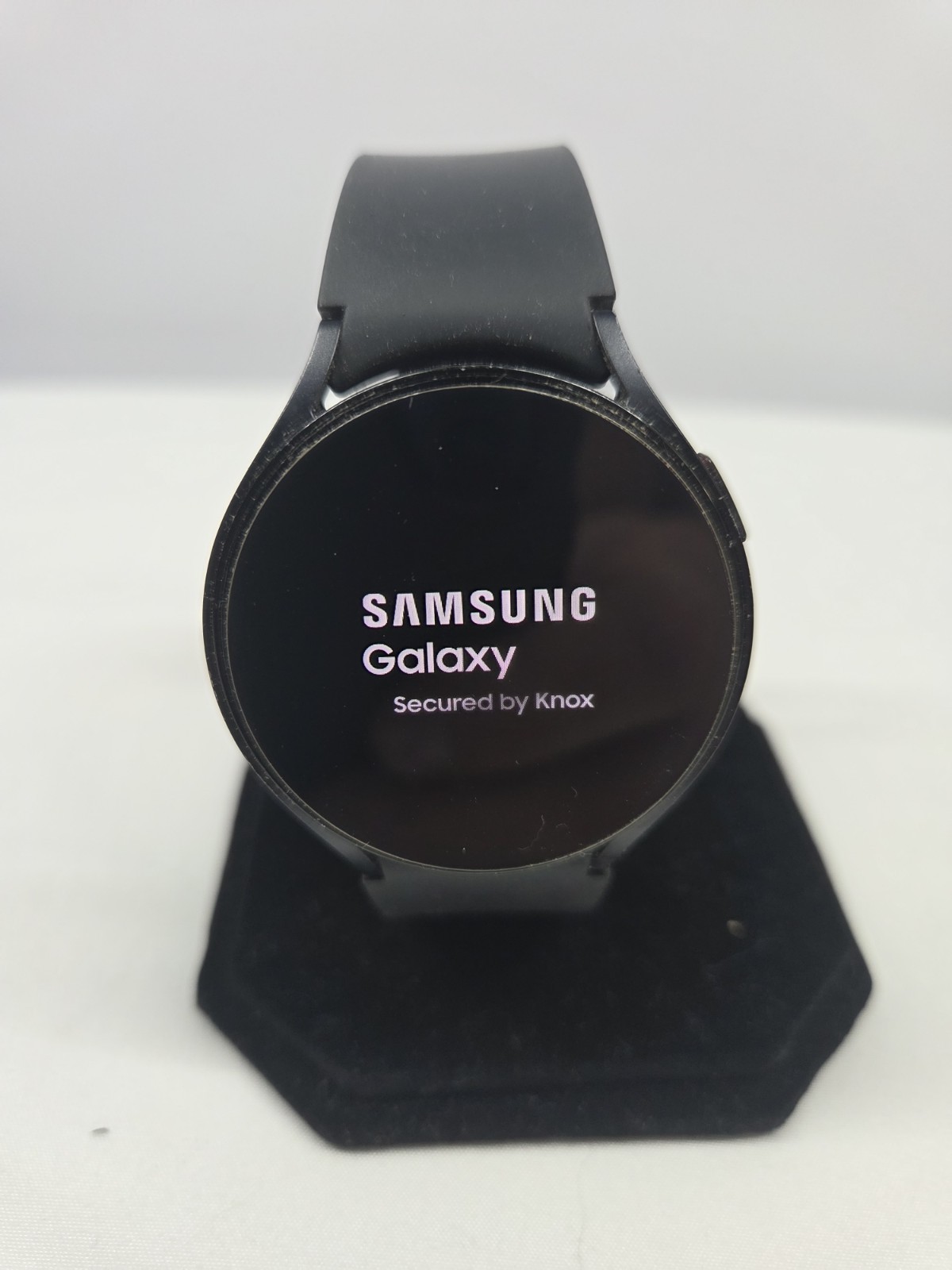 Samsung Galaxy Watch6 44mm Aluminum Case Graphite Smartwatch SM-R940NZKAXAA