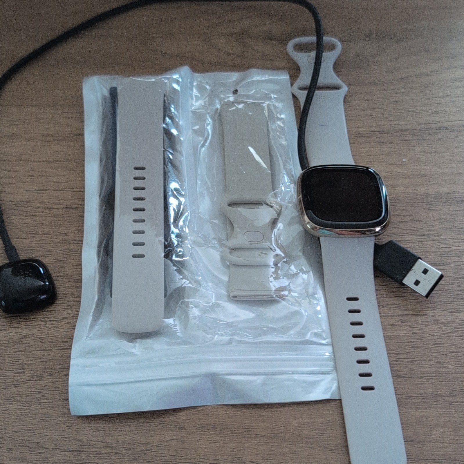 Smart Watch 41mm Silver Metal Case Gray Silicone Band Touch Screen 4GB