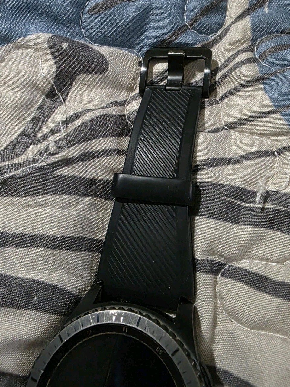 Samsung Gear S3 Frontier 46 mm Steel Bezel with Black Silicone Band Smart Watch