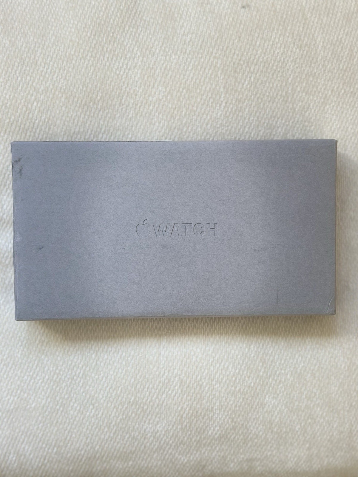 Apple Watch Ultra 3 49mm Black titanium with milanese loop black band
