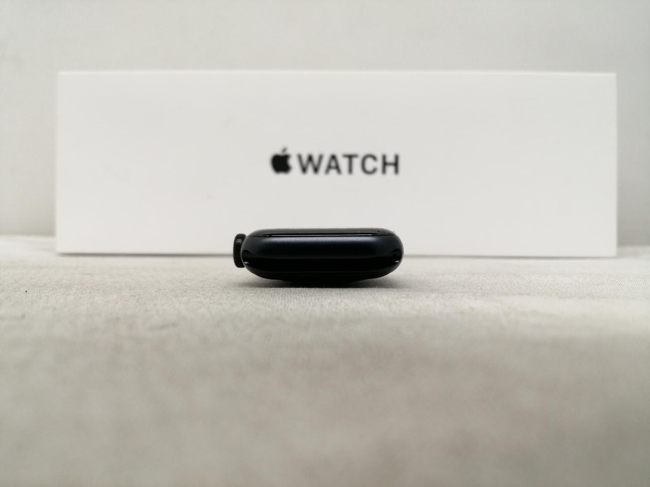 Apple Watch SE3 64GB Softbank Smartwatch Series 3 Black Aluminum