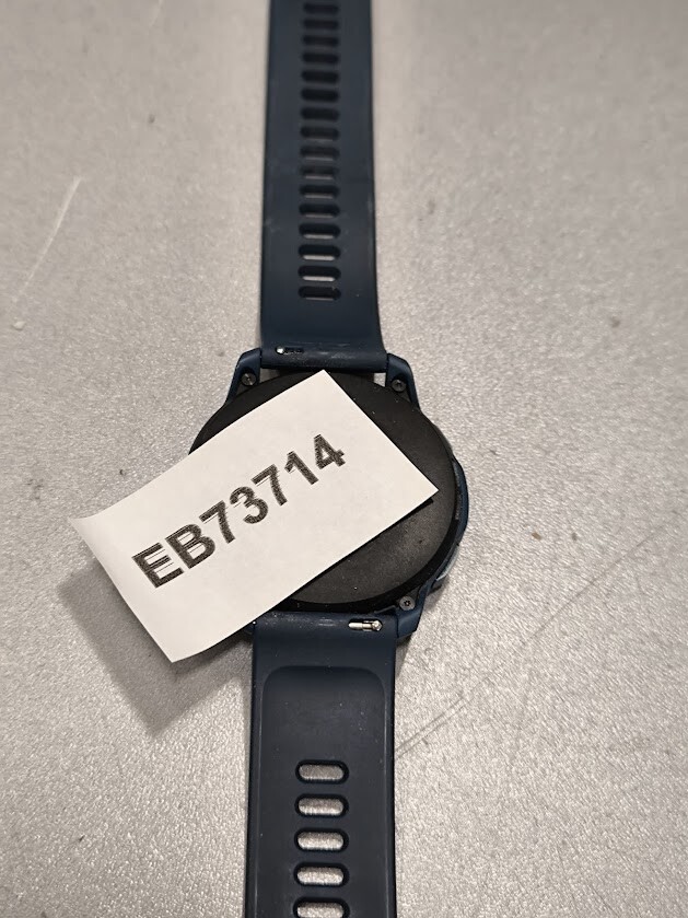 Used Smartwatch – Fully Functional, Signs of Wear, No Accessories