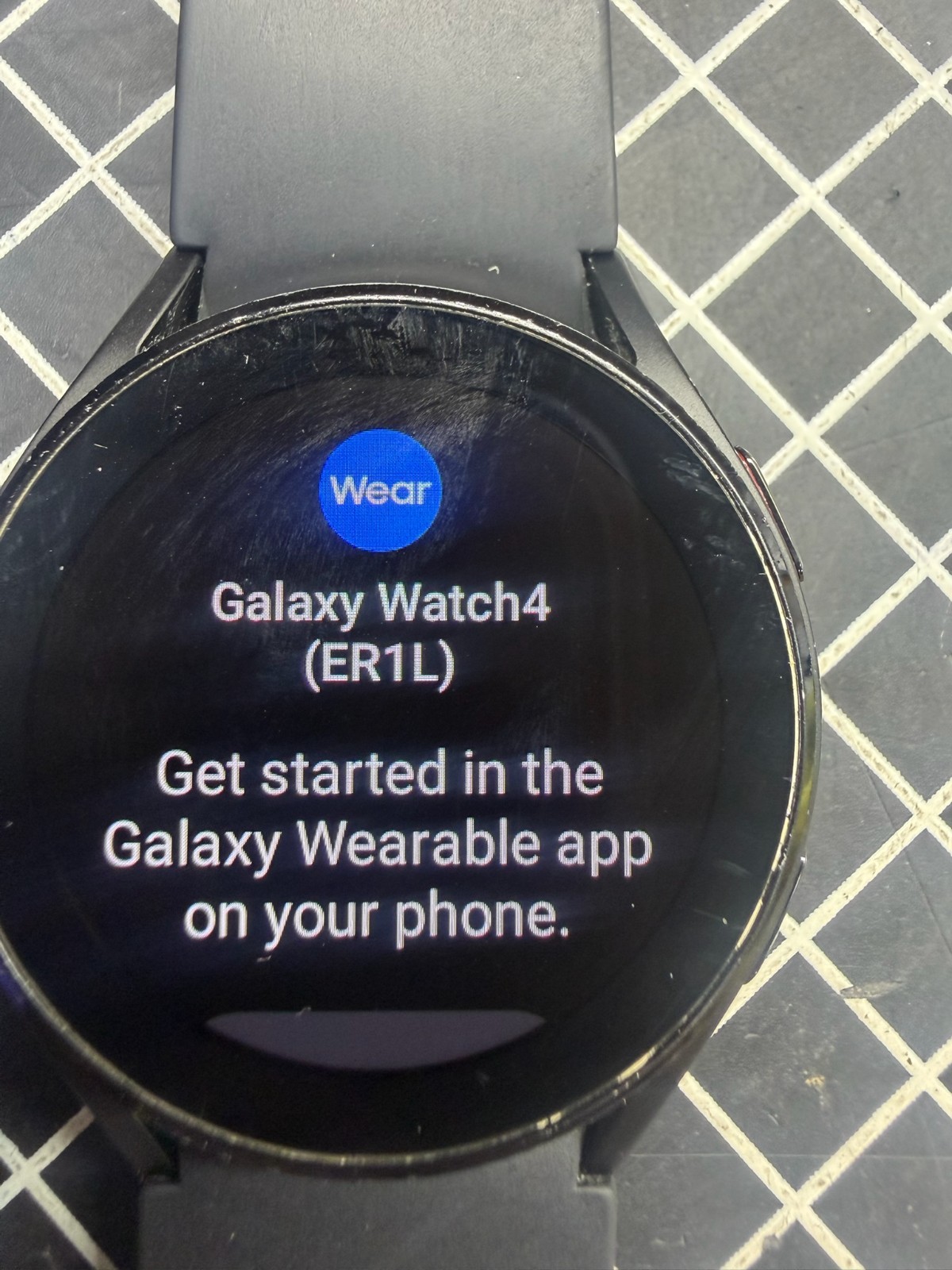 Samsung Galaxy Watch 4 40mm Aluminum Smartwatch SM-R860 Black Band
