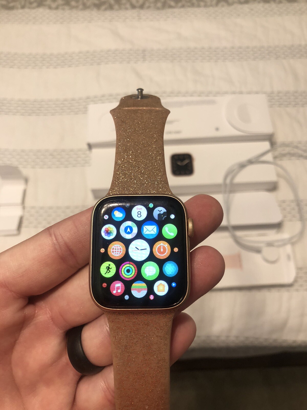 Apple Watch Series 5 44mm Gold-Tone Aluminium Case with Pink Sand Sport Band…