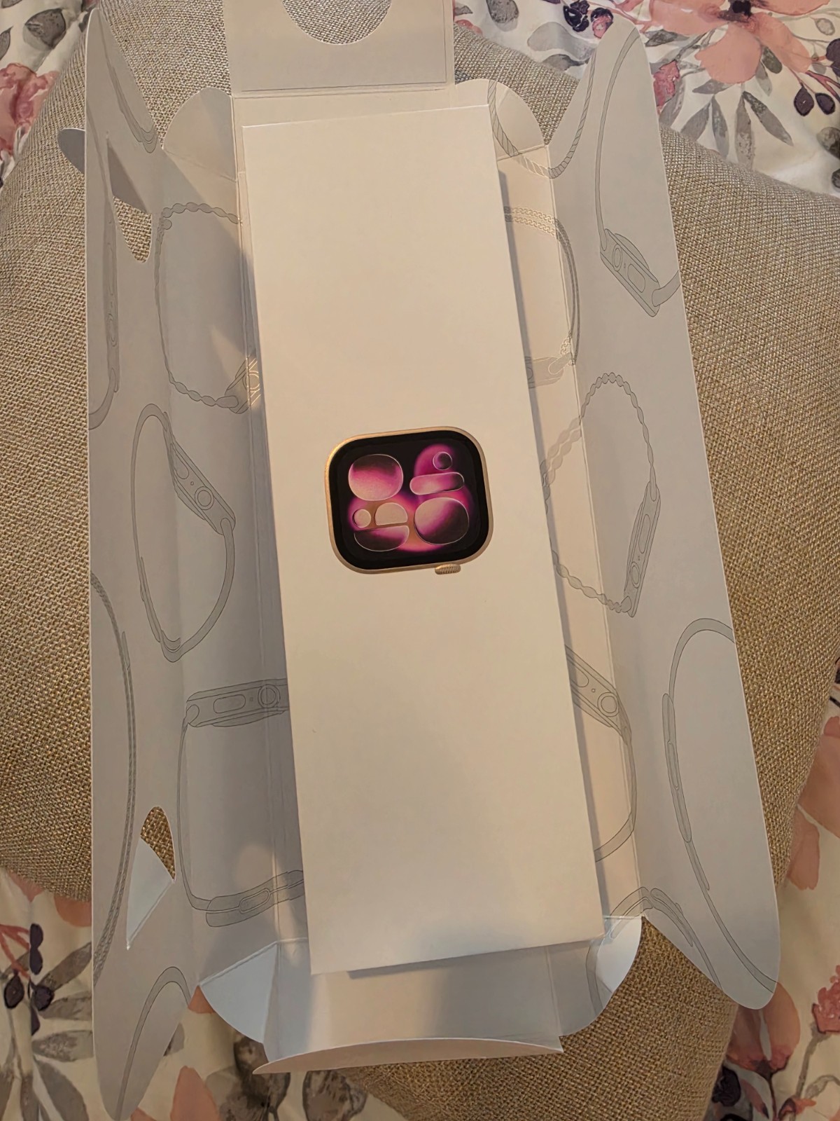 Apple Watch Gen 11 Series 11 42mm Rose Gold Aluminum – Light Blush Sport Band