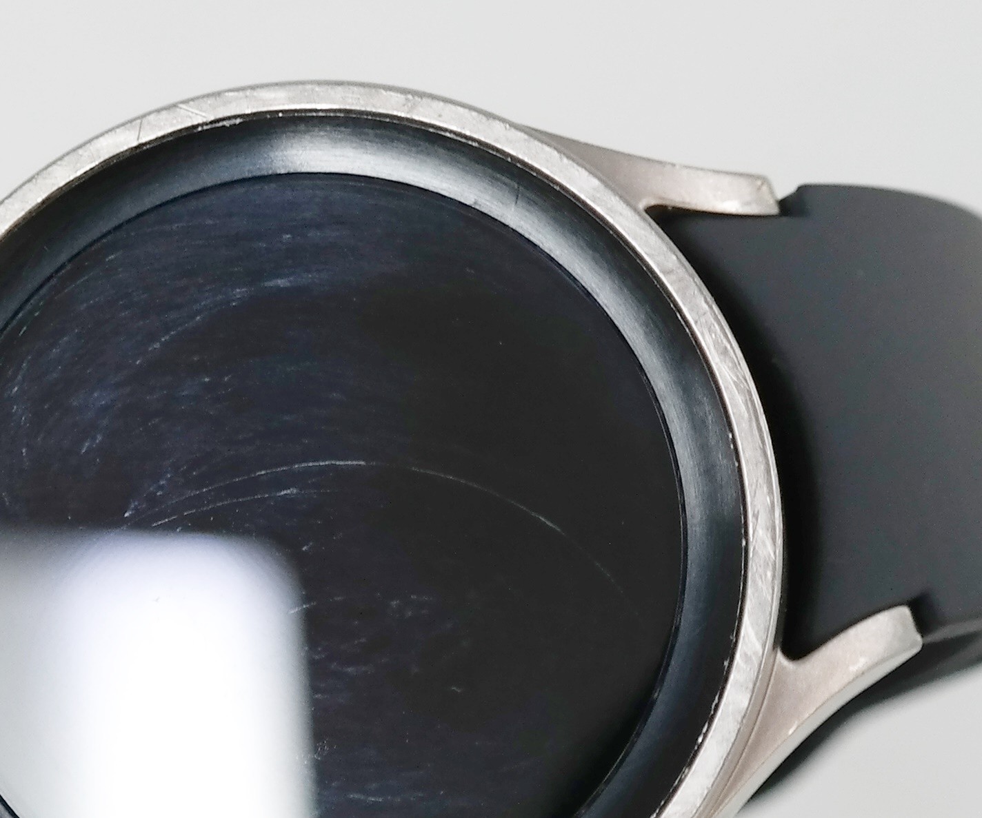 Samsung Galaxy Watch5 Pro SM-R925U 45mm LTE Gray Titanium Case with Sport Band