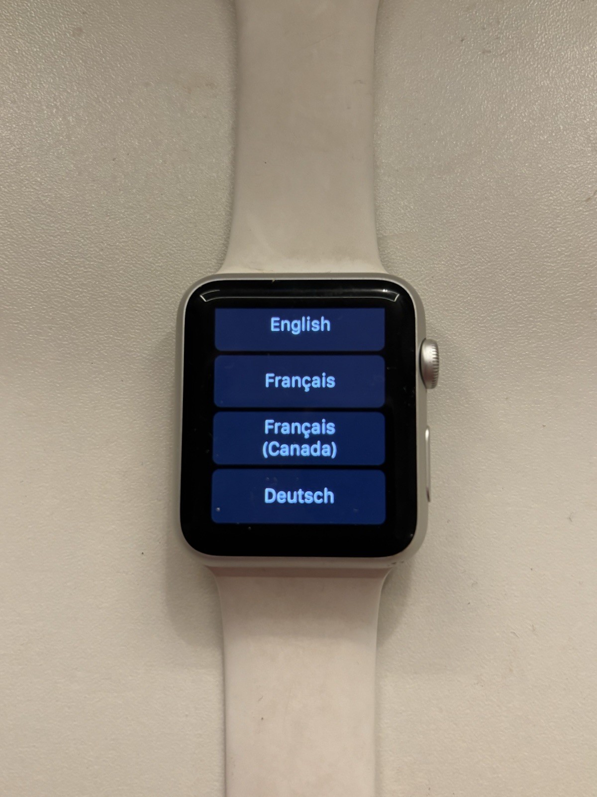 Apple Watch Series 3 white base w/ white rubber band