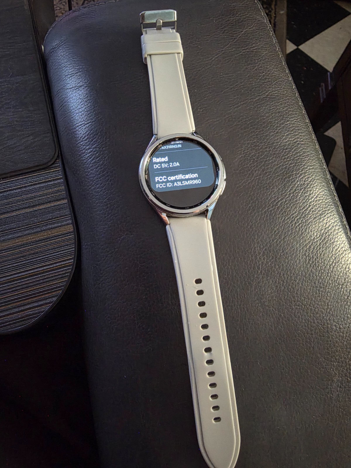 Samsung Galaxy Watch6 Classic SM-R960 47mm Stainless Steel Case with Hybrid Band
