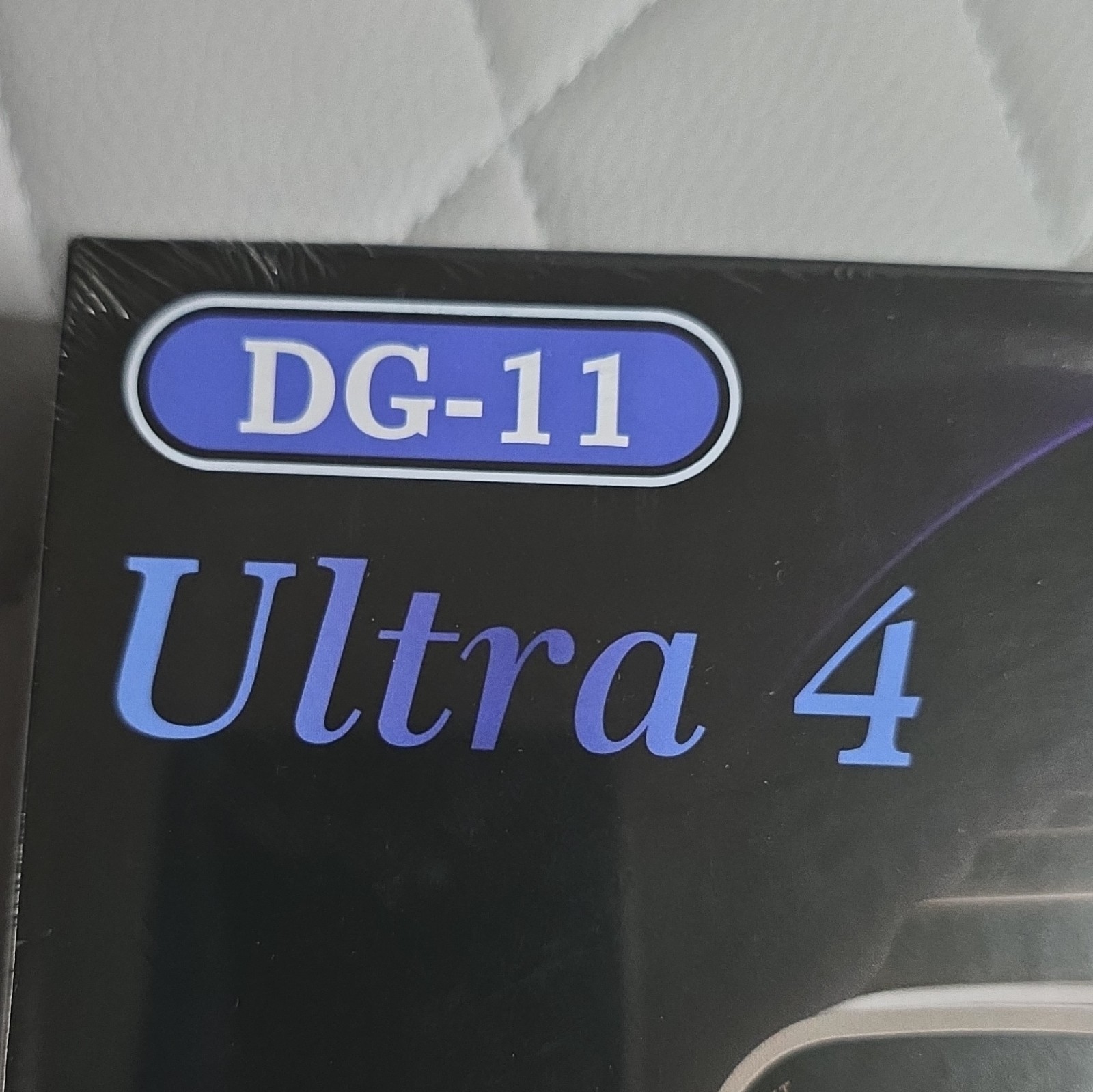 DG-11 Ultra 4 49mm AMOLED Smartwatch Fitness 32GB Unlocked 7+1 And Ears pods.