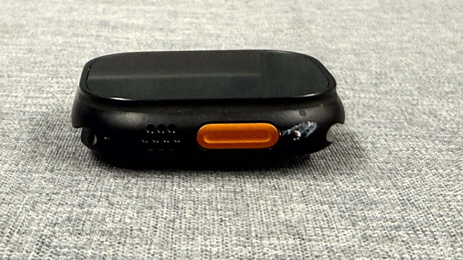 Apple Watch Ultra 3 49mm GPS Cellular Titanium Case w Black Ocean Band MF0J4LW/A