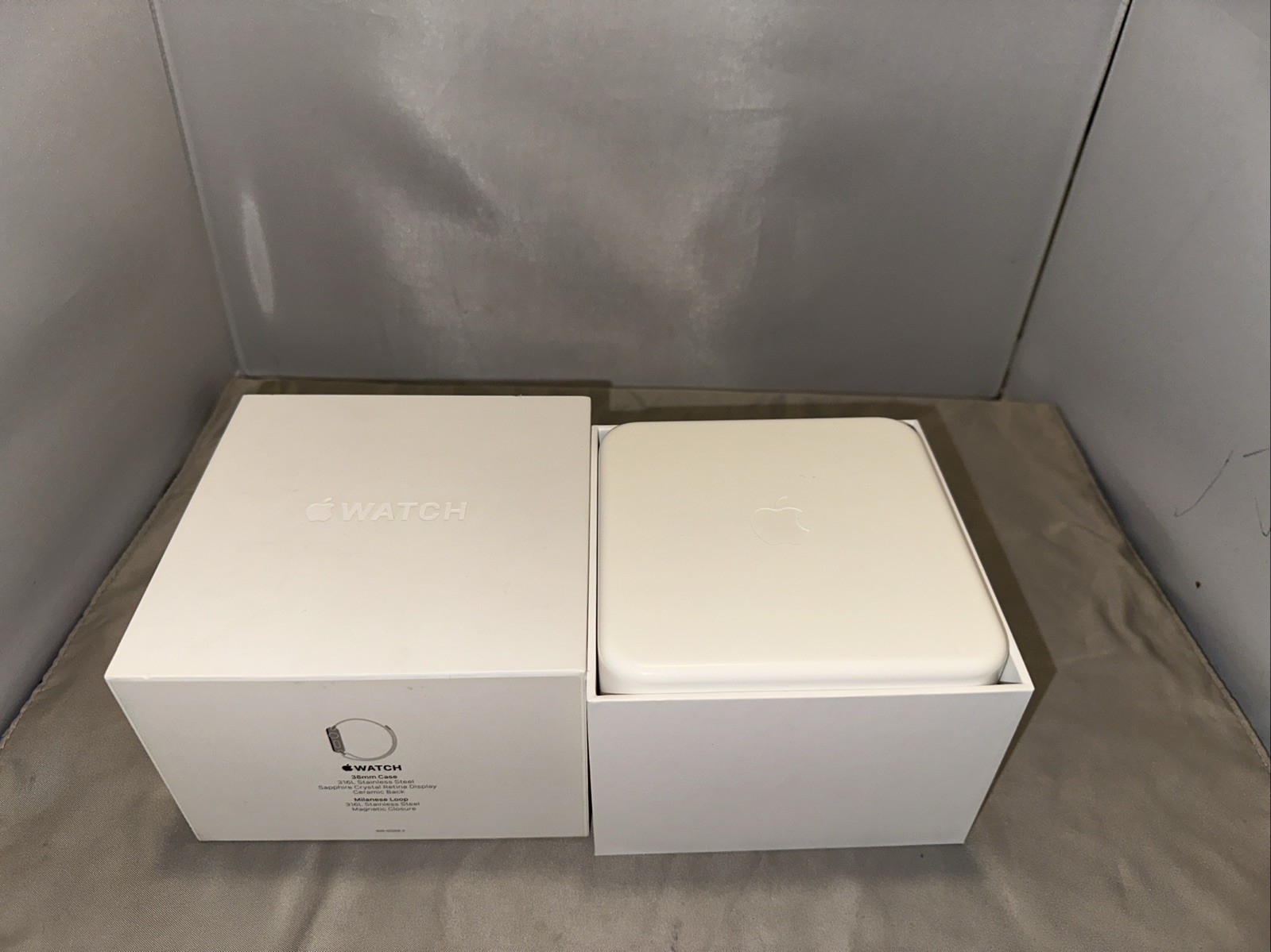 Apple Watch 38mm Stainless Steel Case Silver Milanese Loop – (MJ322LL/A) “Rare”