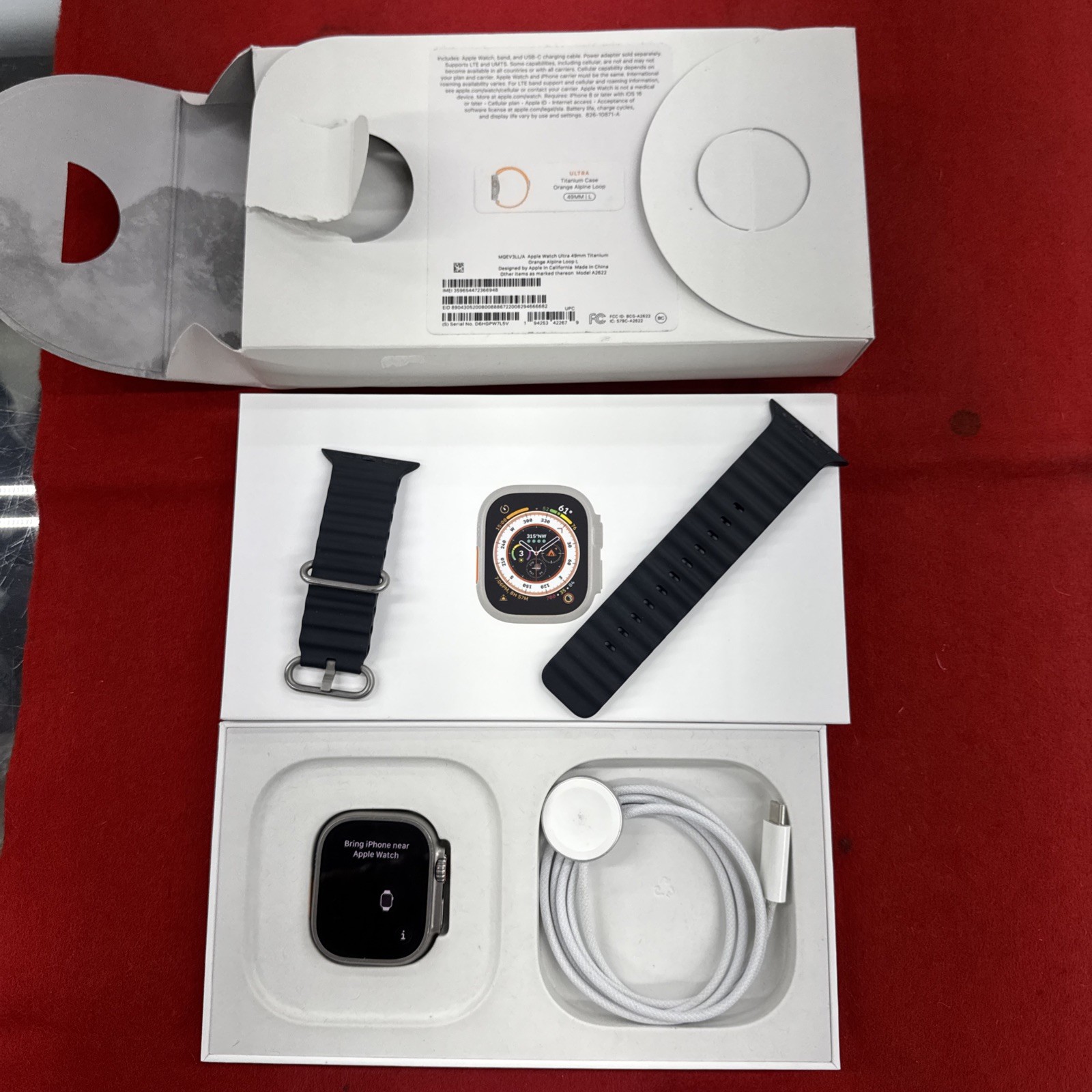 Apple Watch Ultra 1st Gen 49mm Titanium, Black Band