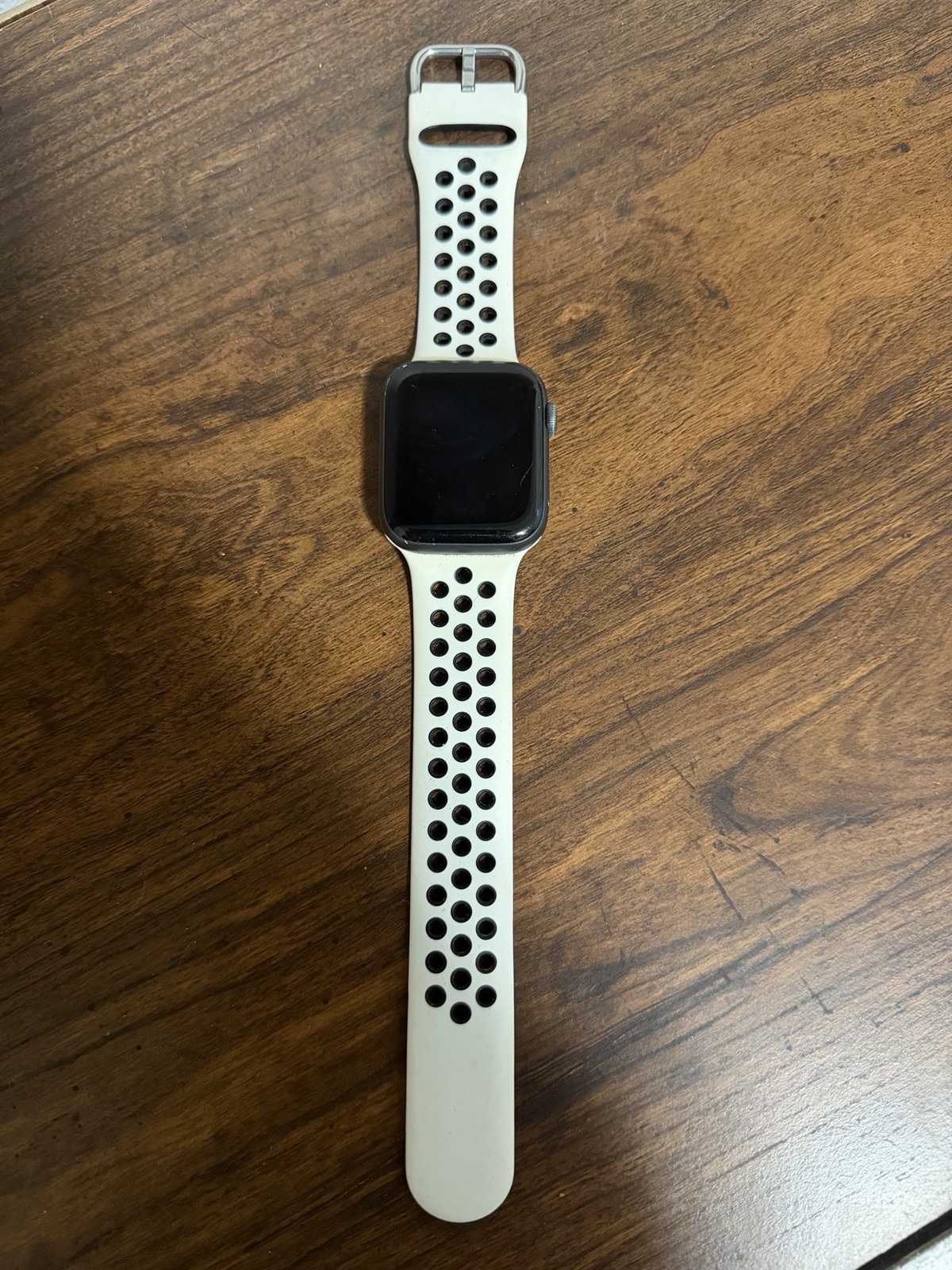 Apple Smartwatch Black Aluminum Case White/Black Silicone Band iOS Compatible