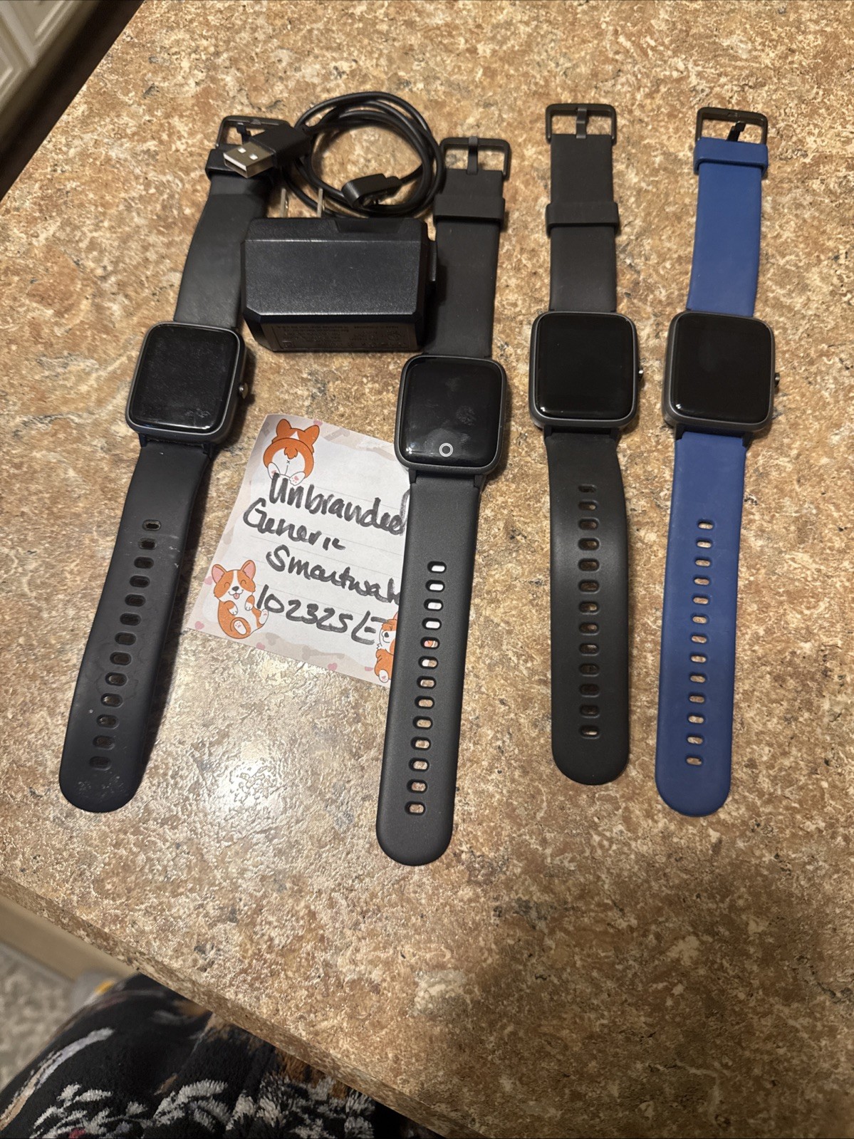 Lot of TESTED smart watches (unbranded)/unknown brand) Screens turn on