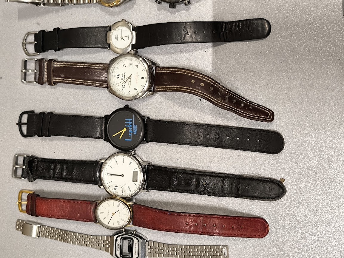 Lot of 20 Untested Watches – Various Models, Mixed Condition