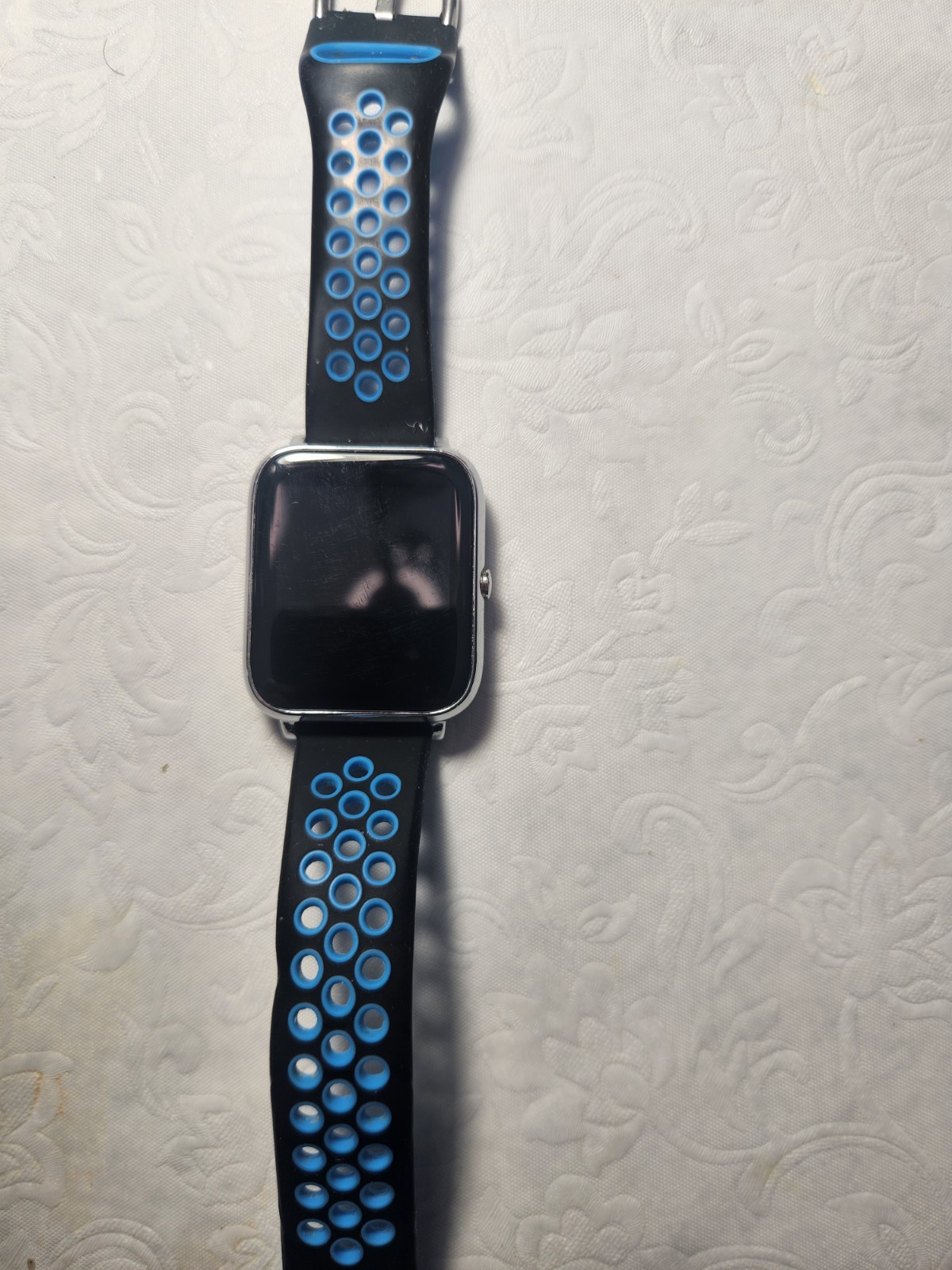 Smart Watch- Unknown Brand