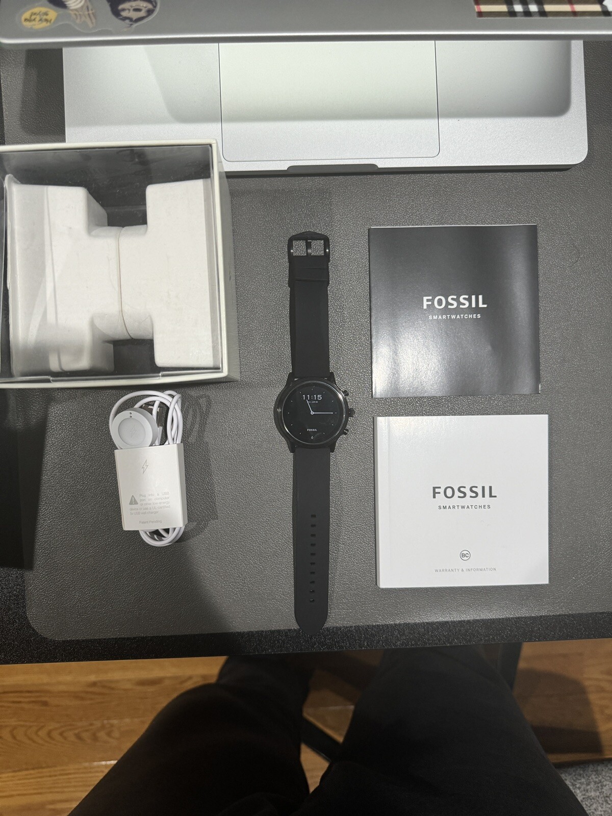 Fossil Gen 5 Smartwatch The Carlyle HR Black Silicone 44mm Free Fast Shipping