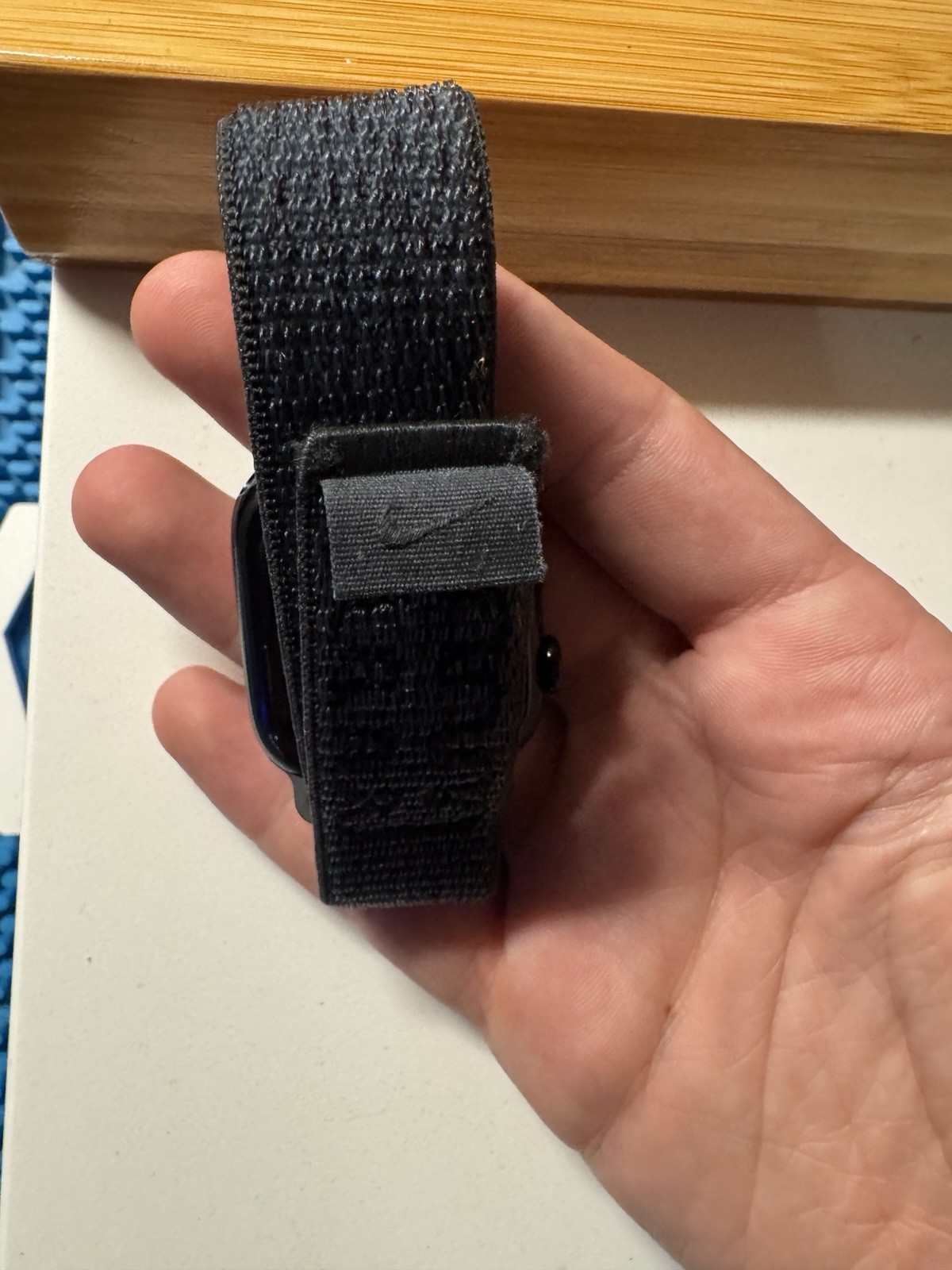 Apple Watch Series 10 42mm GPS + Cellular, Jet Black Nike Sport Loop
