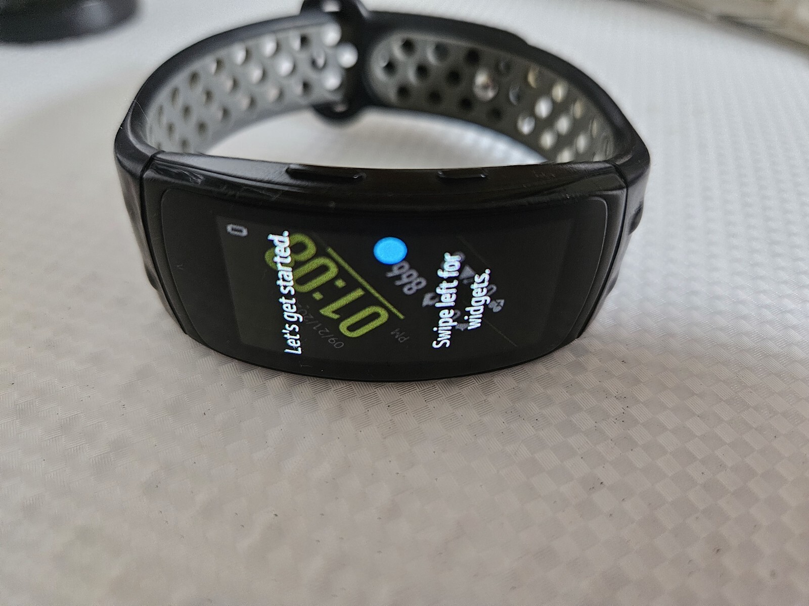 SAMSUNG SM-R365NZKAXAR Gear Fit2 Pro Grey Nylon Smartwatch Fitness Band (Large)