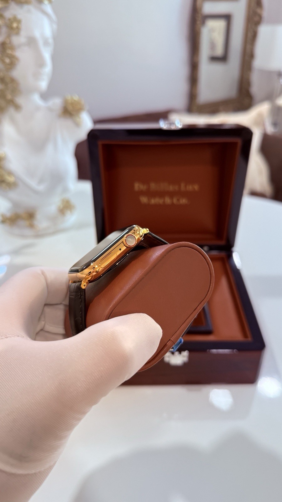 ✅ Custom 24k Gold Plated Apple Watch Series 9 Black Band | Water Resistant | Box
