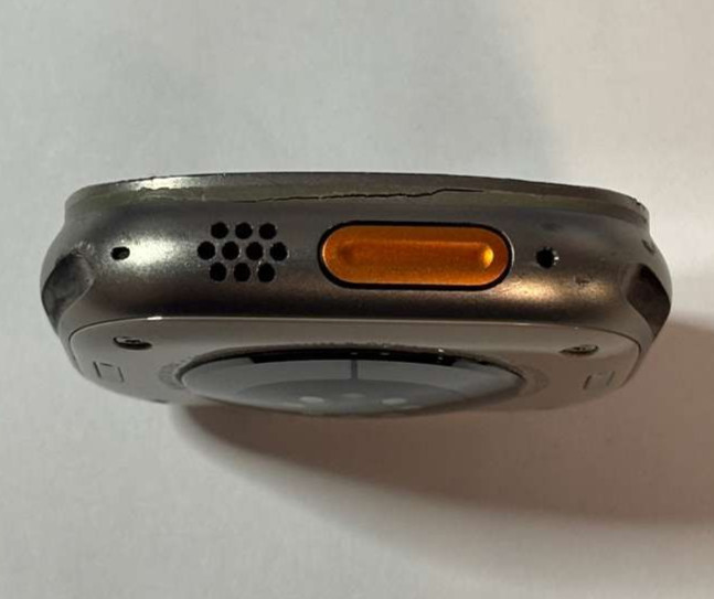 CRACKED CASE Apple Watch Ultra 2 49mm Natural Titanium LTE w/ Blue Ocean Band