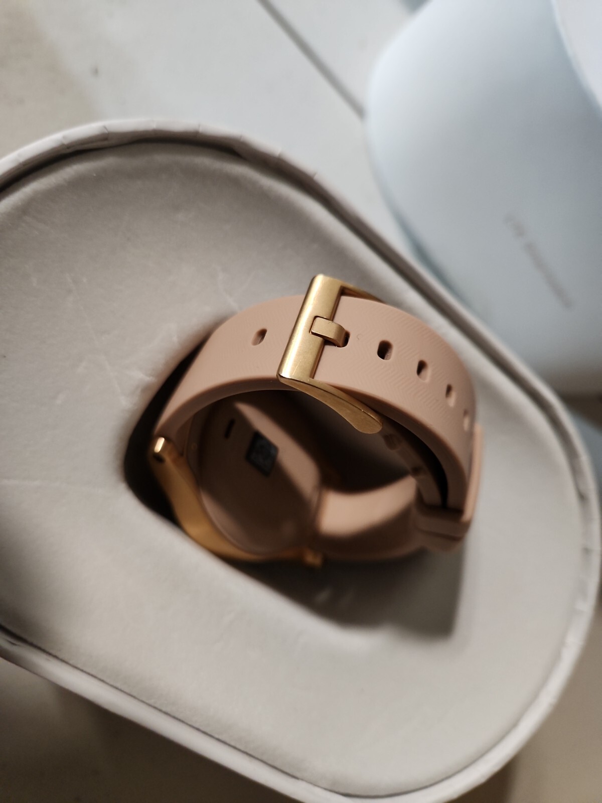 Wear24 Verizon Quanta Smartwatch 42mm WiFi + 4G Android (Gold)