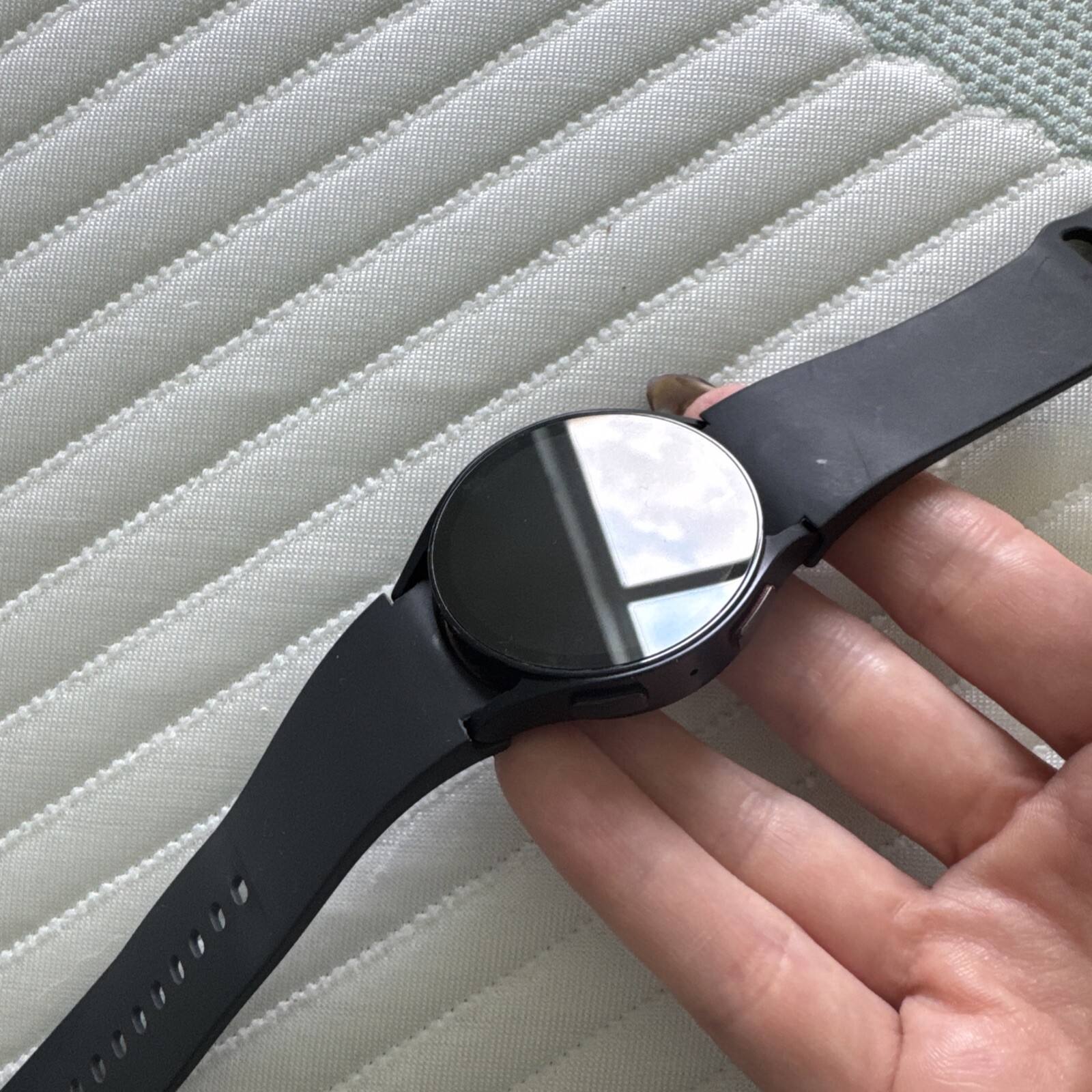Samsung Galaxy Watch6 SM-R935 40mm Aluminum Case with Sport Band – Graphite (4G)