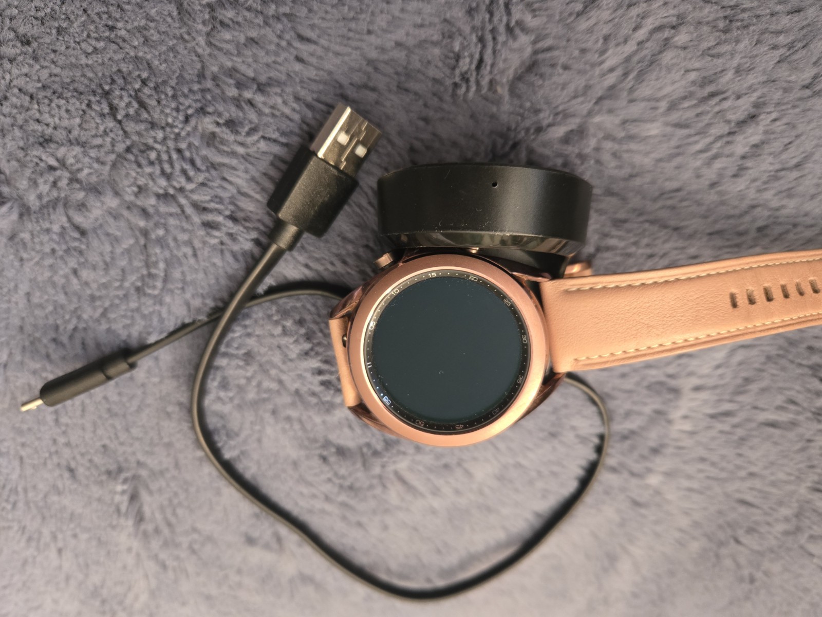 Samsung Galaxy Watch3 SM-R850 Smartwatch 41mm Bluetooth/GPS/WiFi – Bronze