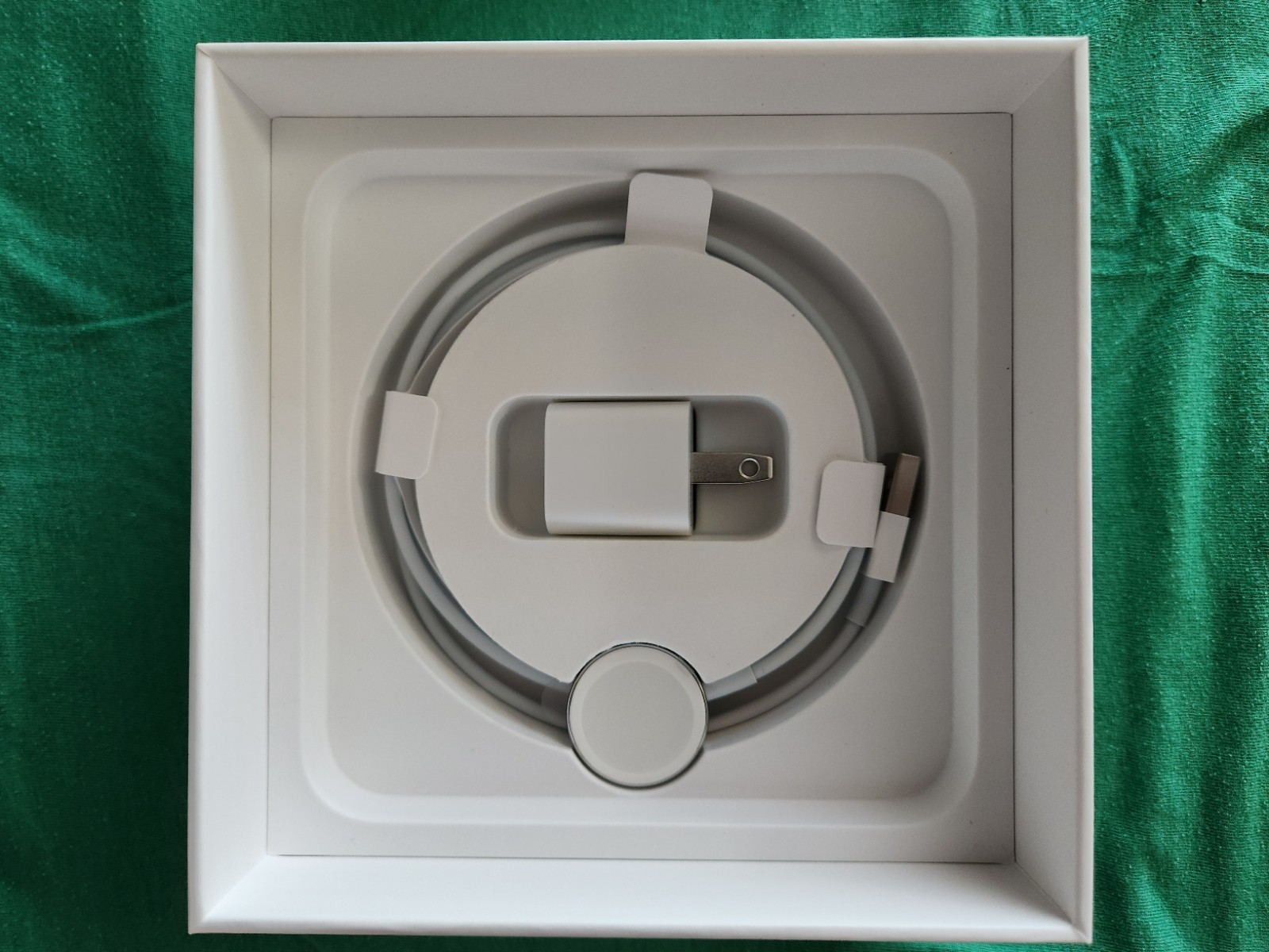 Rare Apple Watch Series 3 Edition White Ceramic (NOT ORIGINAL BOX)
