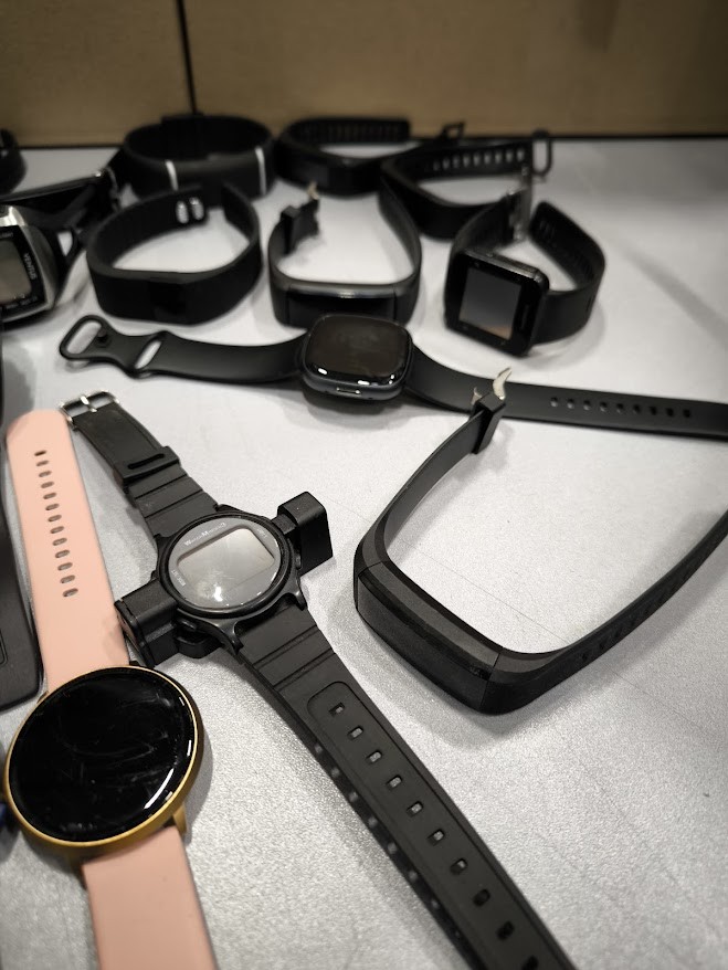 Lot of 20 Mixed Smartwatches – Untested, Used, Various Brands