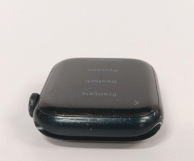 Apple Watch Series 8 45mm (Midnight, Unlocked) *Heavy Scratches* Full Function!