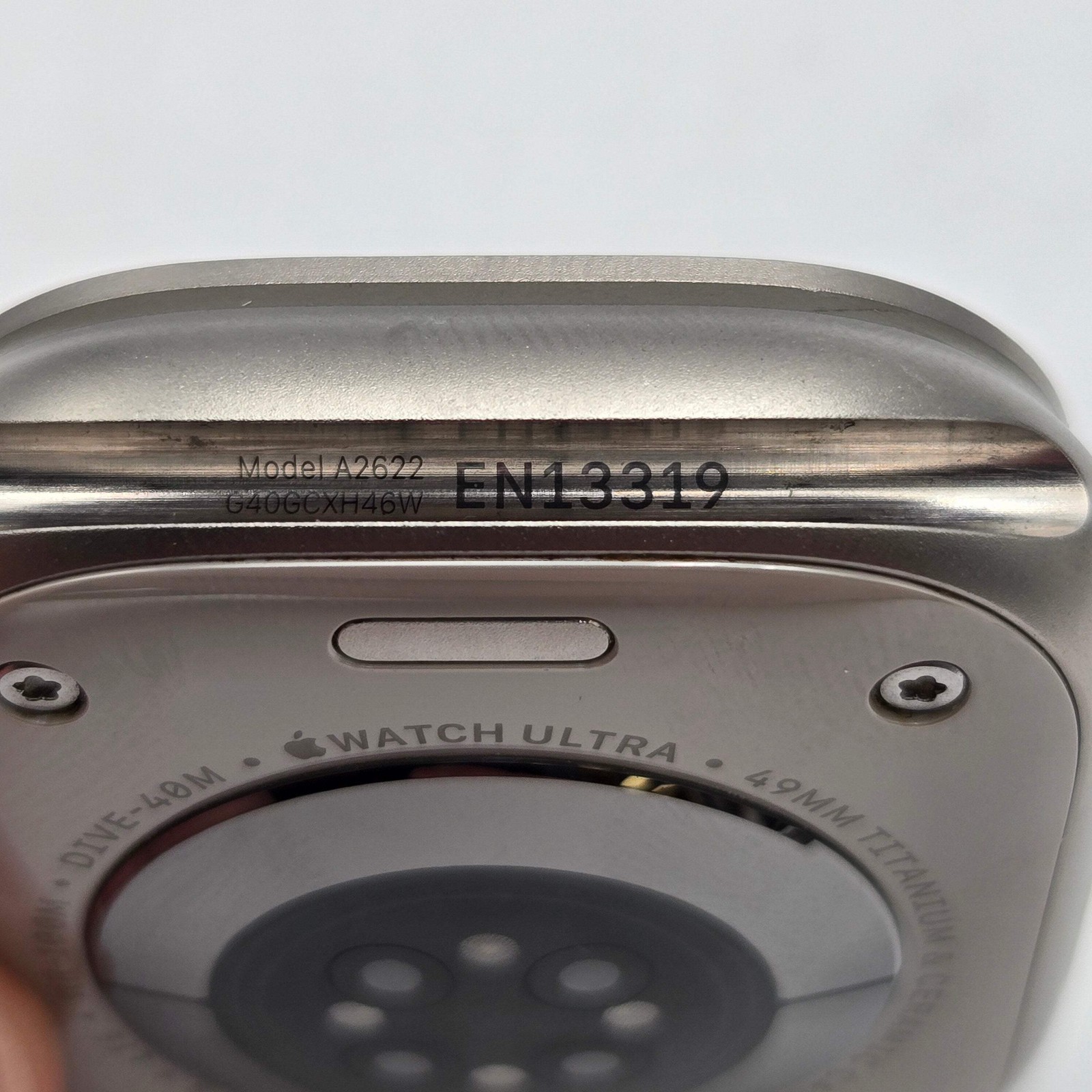 Apple Watch Ultra Unlocked A2622 49mm GPS + Cellular Natural Titanium BH 87%