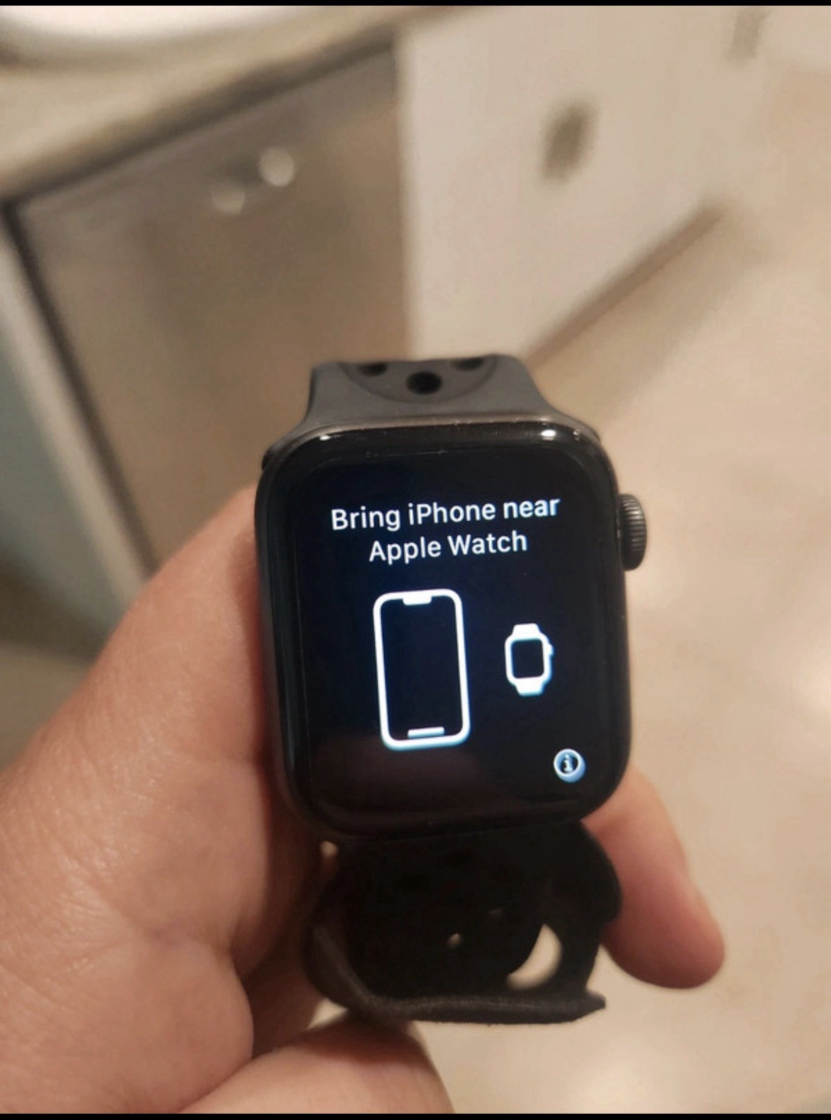 Apple Watch Series 4 40mm Aluminum Case Unlocked GPS+Cell
