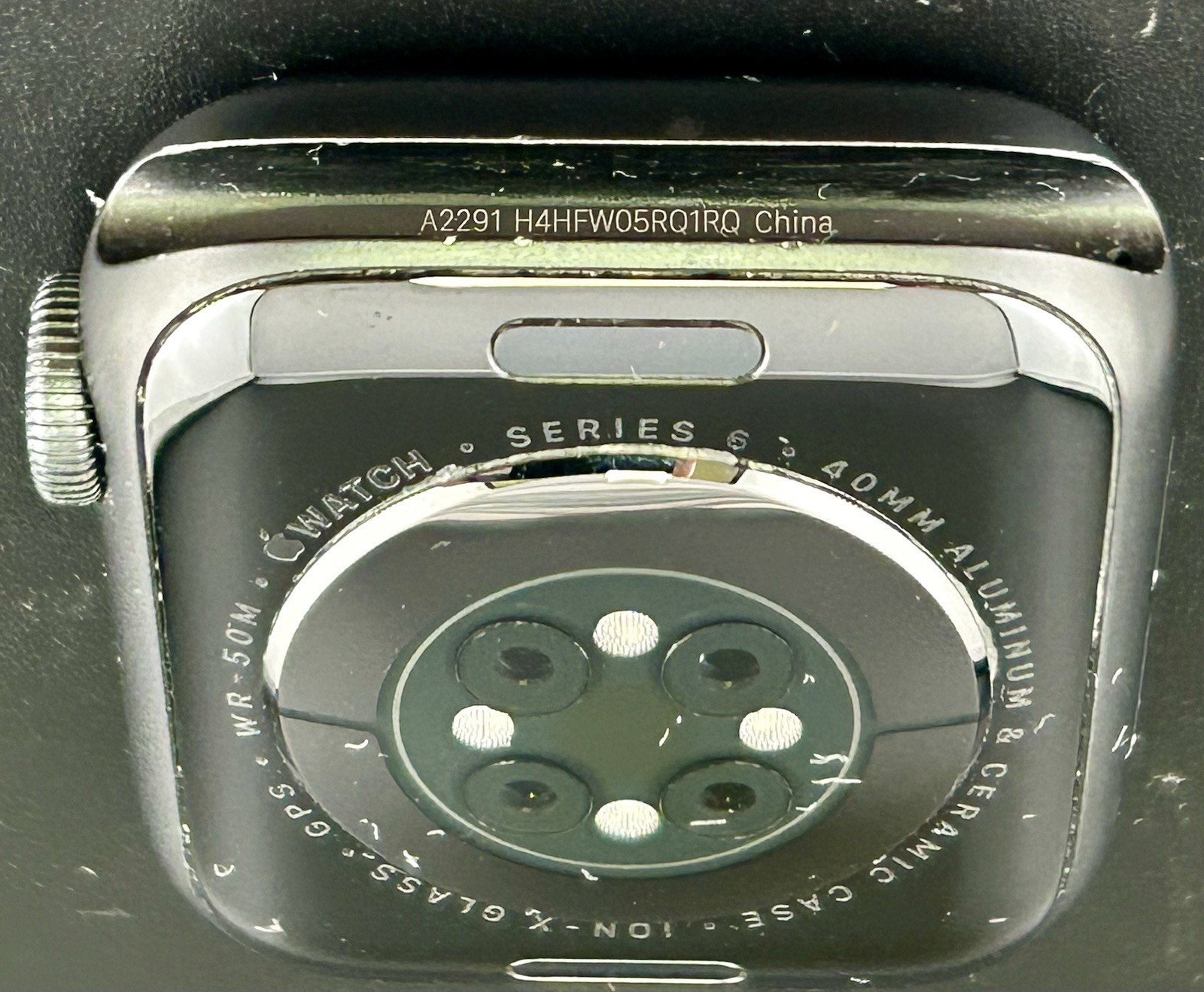 Apple Watch Series 6 40MM A2291 Black – Stainless Steel Silver/Gold