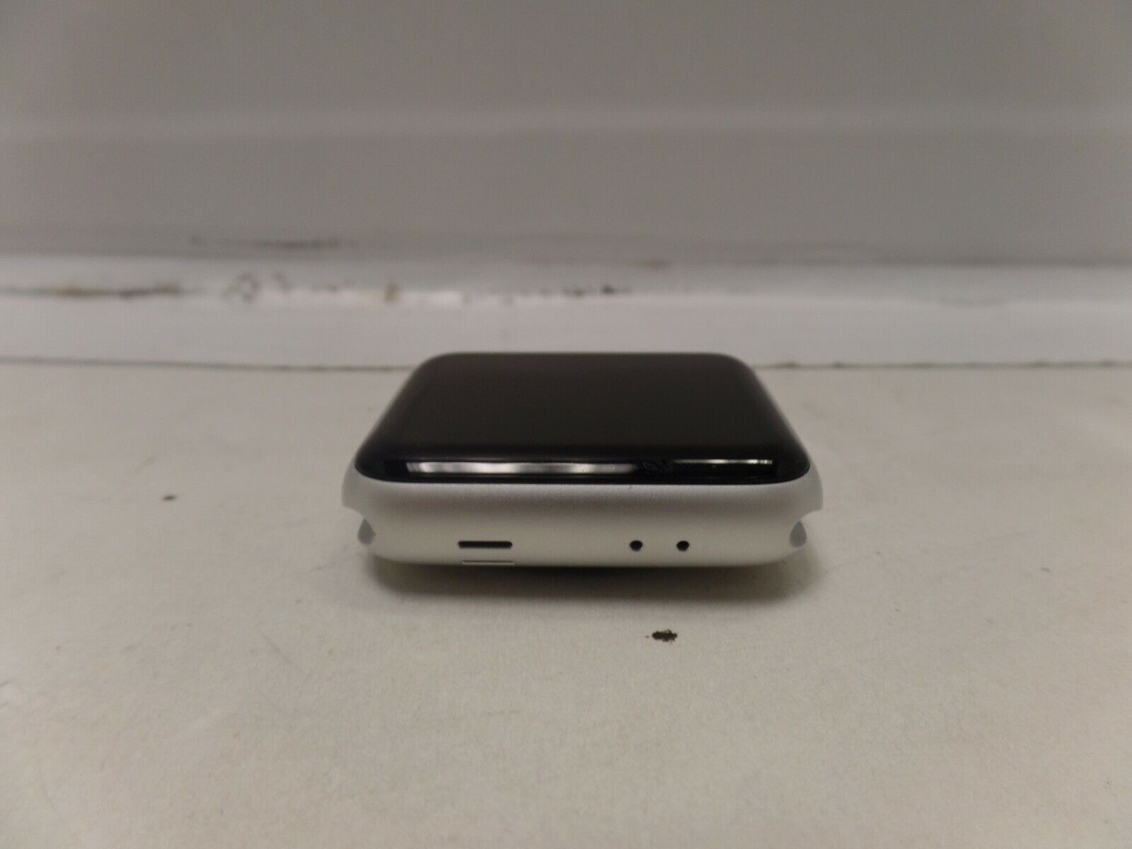 Apple Watch Series 3 42mm Silver Aluminum Case GPS ***AS IS BAD LCD***