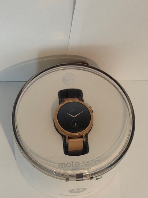 Motorola Moto 360 2nd Gen 42mm Rose Gold Blush Leather Ban Womens NEW SEALED
