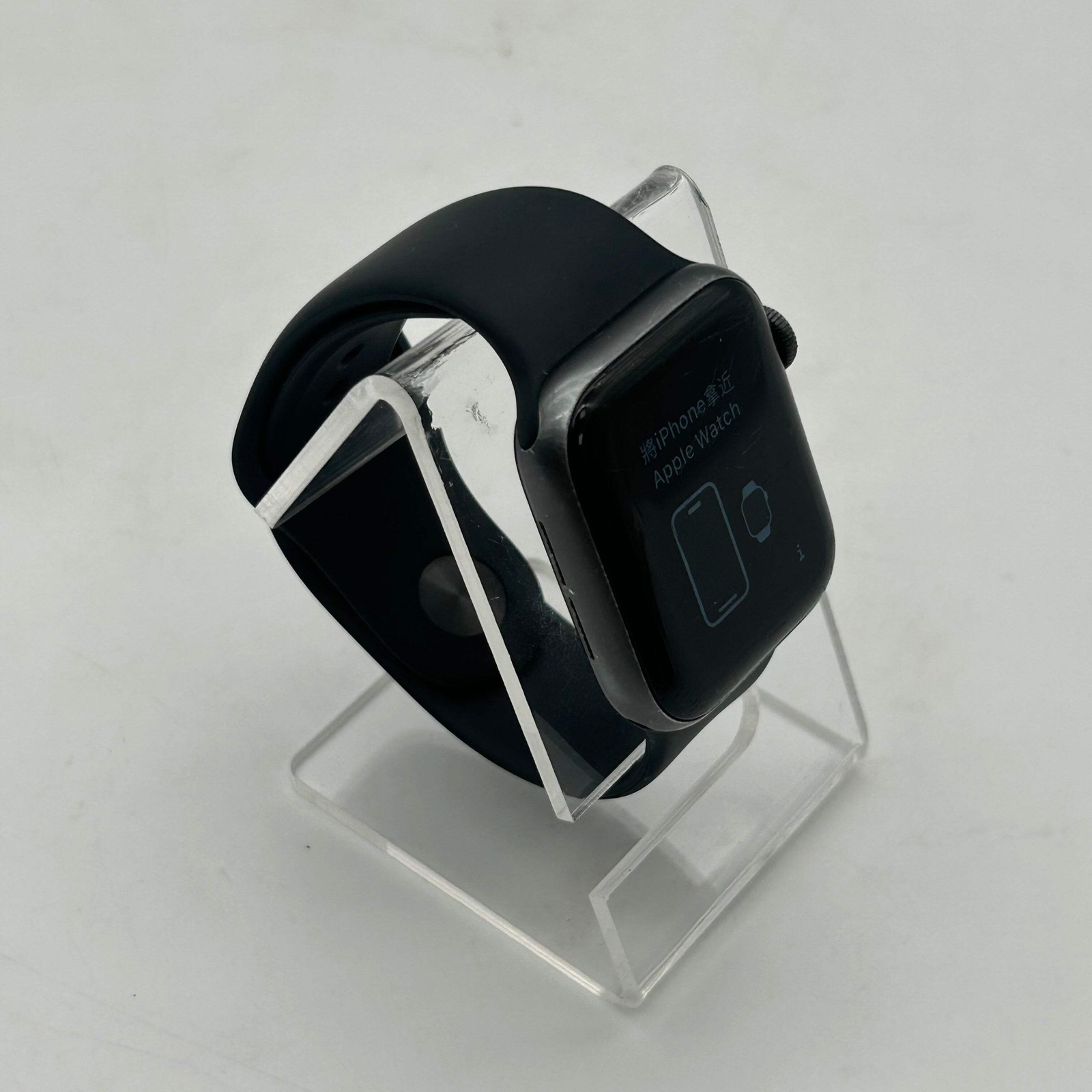 GPS Only Apple Watch Series 5 40MM Space Gray Aluminum Black Sport Band A2092